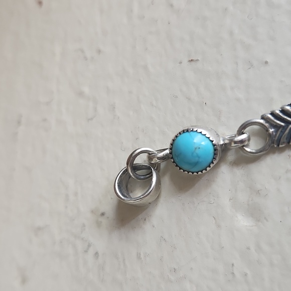 Adorable NWOT Native American Navajo Turquoise & Sterling Arrow Pendant 🩵🏹🎁 - Picture 6 of 13